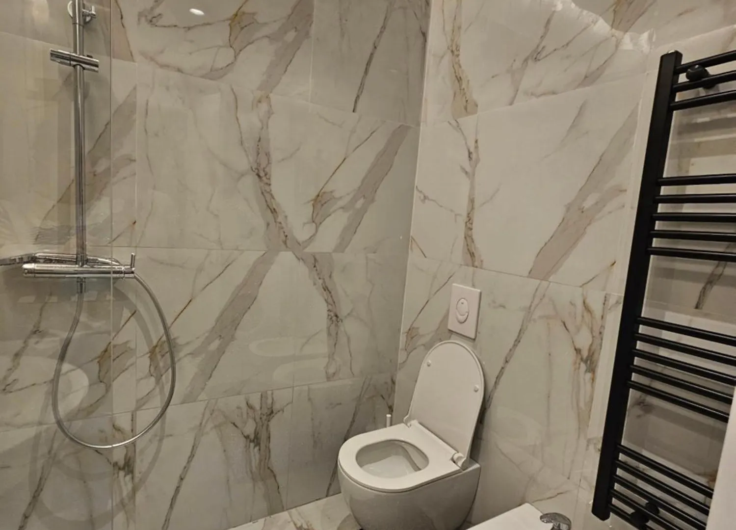 Tirana Apartment Kdk Kashari 0*,  アルバニア